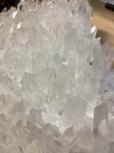 Collector's Quartz Crystal Bed - DinosOnly.com