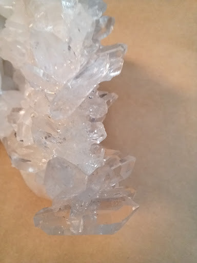 Collectible Quartz Crystal - 32 - DinosOnly.com