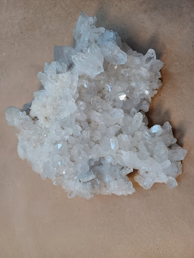 Collectible Quartz Crystal - 33 - DinosOnly.com
