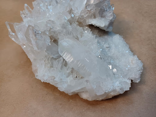 Collectible Quartz Crystal - 38 - DinosOnly.com