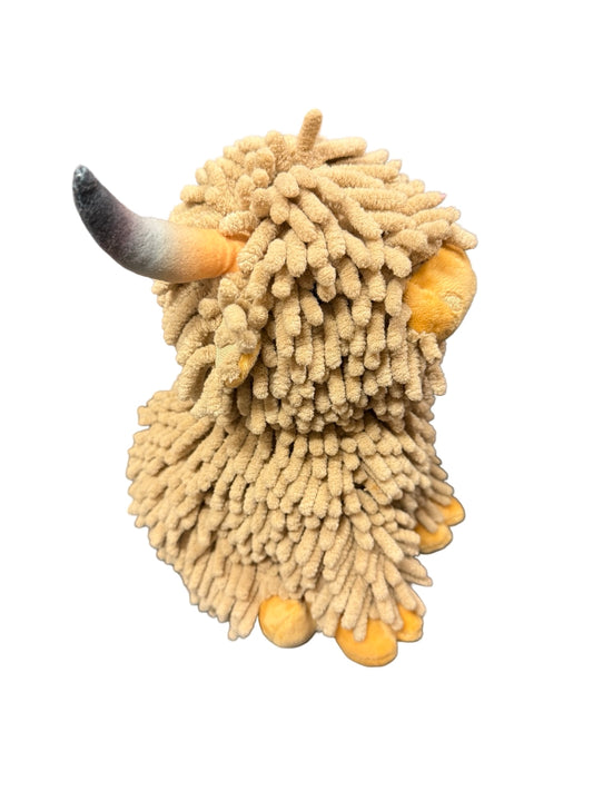 Sitting Highland Cow (Khaki)