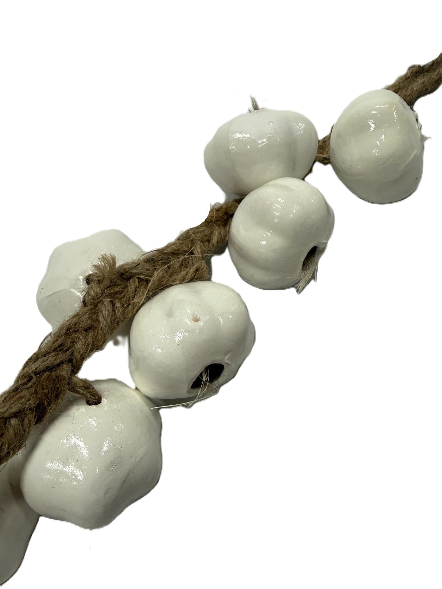 Rope Bunch w/20 Porcelain Garlics 30"