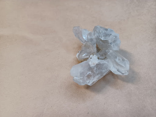 Collectible Quartz Crystal - 16 - DinosOnly.com