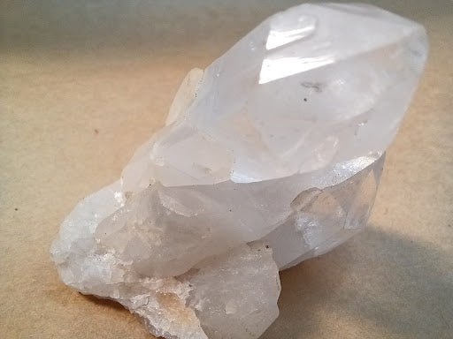 Collectible Quartz Crystal - 18 - DinosOnly.com