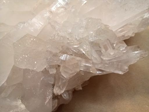 Collectible Quartz Crystal - 28 - DinosOnly.com